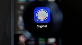 川普政府高級官員透過Signal群組誤加記者，意外洩漏軍事機密。（圖／美聯社／達志）
