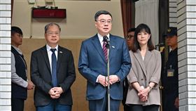 行政院長卓榮泰今(25)日赴立法院備詢前受訪。（圖／行政院提供)