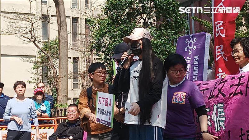 亞亞拒離台　移民署最快明日零時強制驅離