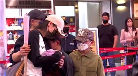 中配,亞亞,劉振亞,松山機場,中國,福州長樂機場,中國網友,王浩宇（圖／翻攝畫面）