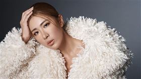 小禎離婚後也曾有過戀情，不過如今傳出分手。（翻攝自小禎IG）