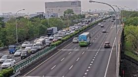 車道,時速,國道,台中,豐原,追撞,事故,車流▲圖片描述。（圖／翻攝自1968APP） 