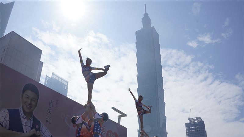 高溫飆35℃ 但這天有雨「濕冷如冬」連3天