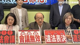 ▲柯建銘回應徐巧芯遭拐杖打指控。（圖／記者詹宜庭攝影）