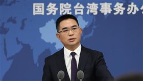 發言人陳斌華今在記者會上，批評民進黨當局頻繁羅織罪名壓制島內不同意見，封殺言論自由。（翻攝自中國網）