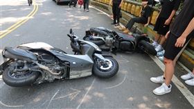 所幸騎士們僅輕傷，並無大礙。（圖／警方提供）