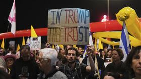 ▲圖片描述。（圖／記者XXX攝影）加薩戰爭看不到盡頭　巴勒斯坦人示威怒嗆哈瑪斯　（圖／美聯社／達志影像）