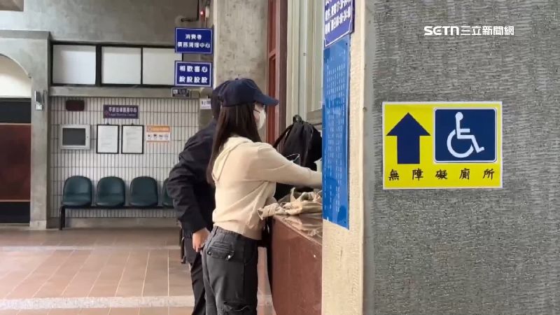 林明佐家屬湊足1500萬元交保金,且已完成辦保手續。(圖/翻攝畫面)