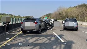國道3號竹南段6車追撞  5人輕重傷國道3號北上121.5公里苗栗竹南路段26日發生6車追撞事故，造成5人輕重傷送醫。據警方初步調查，疑是因33歲曾姓女駕駛未注意車前狀況，撞擊前車後引發連環追撞。（民眾提供）中央社記者管瑞平傳真  114年3月26日