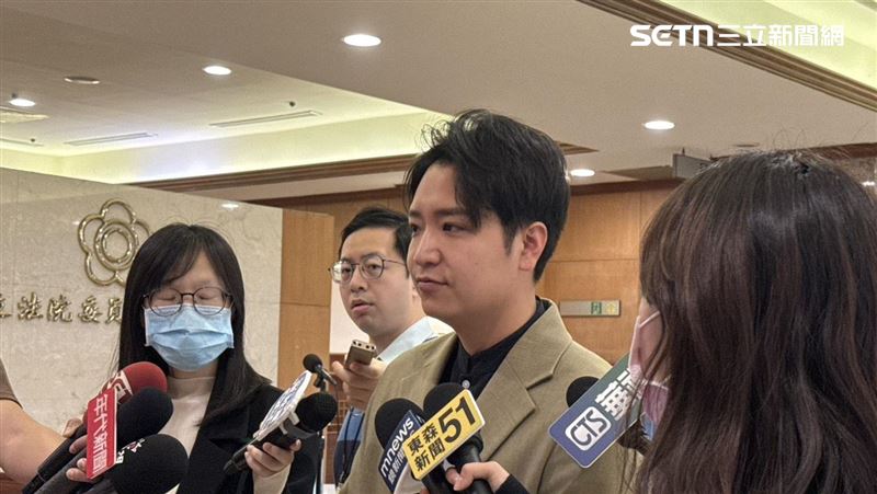 老師要他離開立院　羅廷瑋：我現在是立委