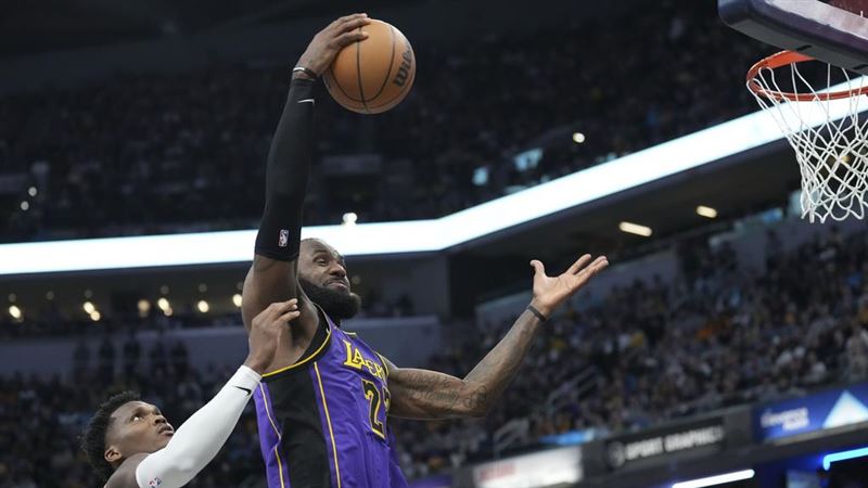 關鍵時刻仍靠他！詹皇補籃絕殺、湖人止敗