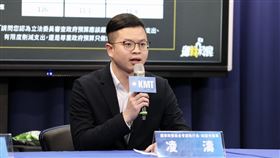 ▲國民黨27日舉辦「台灣民意挺嚴審總預算大公開！反共不能嘴砲，省錢投入軍備」記者會，桃園市議員凌濤、新北市議員江怡臻、國民黨發言人楊智伃出席。（圖／國民黨提供）