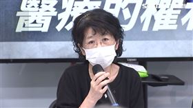 ▲針對民眾黨前主席柯文哲在北所內持續血尿等現象，柯文哲妻子、醫師陳佩琪、民眾黨立委陳昭姿、台大醫院退休內科教授謝炎堯27日下午1時開記者會，並由民眾黨團主任陳智菡主持。