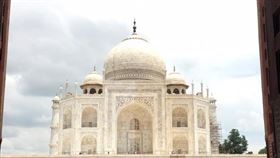 ▲印度股市近期強勢反彈，以印度為主題的中小基金績效領先同業。圖為印度泰姬瑪哈陵。（圖／記者師瑞德攝影）