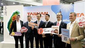 ▲台灣館舉行亮燈儀式，傳達點亮臺灣，照亮世界之意境。（圖／貿協提供） 