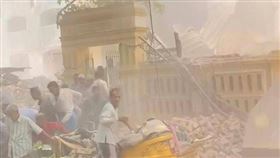 ▲緬甸清真寺被地震震毀，傳出至少20人死亡。（圖／翻攝自Mizzima）