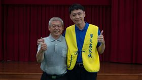 黃鐙輝飾演「楊九如」與角色原型一起到高雄女子監獄演講。（圖／大愛提供）