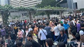 ▲緬甸8.2強震，曼谷街頭。（圖／翻攝自微博）

