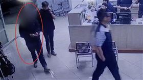 苗栗男攔路國中生！要求「檢查皮夾」搶錢