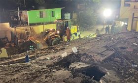 緬甸80僧侶誦經遇強震遭活埋！現場畫面曝