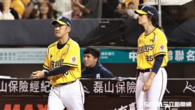 ▲中職36年開幕戰，中信兄弟0：8遭到統一獅完封，總教練平野惠一臉色鐵青。（圖／記者劉彥池攝影）