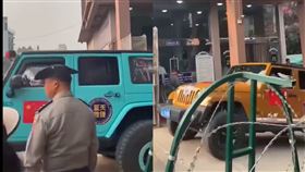 ▲中國派出救援隊赴緬甸。（圖／翻攝自微博）

