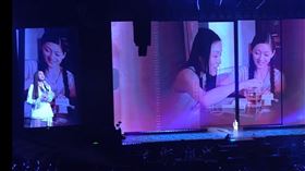 ▲范瑋琪上海演唱會的大螢幕出現大S畫面。（圖／翻攝微博@芒果撈智多星）