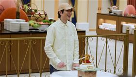 蕭敬騰慶祝38歲生日。（圖／寬魚國際Ｘ華納音樂 提供）