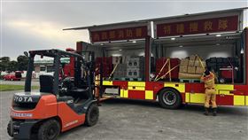 緬甸地震國際總救災量能足  台灣搜救隊解除待命緬甸強震災情慘重，內政部消防署30日晚間表示，國際搜救隊伍已部署13隊，還有13支隊伍動員中，總救災量能足以因應，目前台灣搜救隊已解除待命。（消防署提供）中央社記者黃麗芸傳真 114年3月30日