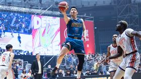 ▲富邦勇士周桂羽拿下14分，在次節率隊反攻，最終也幫助勇士擊敗領航猿，確定能搶下例行賽第2名。（圖／PLG提供） 