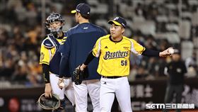 ▲中職36年，中信兄弟後援投手呂彥青失3分退場。（圖／記者劉彥池攝影）