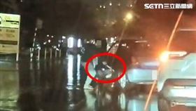 攔車,砸車,台中,猴子,89猴,賓士,財務（圖／翻攝畫面）