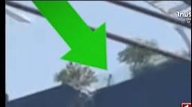 曼谷豪宅，網紅大樓，空中走廊震斷，英勇丈夫奮力跳過，高空爬行救妻女（圖／翻攝自weyurieco_ceo 抖音）