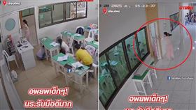 曼谷有間小學的學生在地震發生後警覺地躲到桌底下，接著在老師的帶領下疏散。（圖／翻攝自YouTube@Khaosod - ข่าวสด）