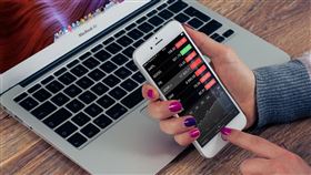 ▲台灣證券交易所指出，除福懋油外，其餘上市公司均已如期申報113年度財報。（示意圖／PIXABAY）