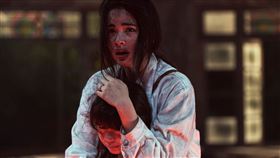 ▲Yaya在劇中展現為母則強的堅毅精神。（圖／威視電影提供）