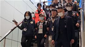 亞亞,小微,恩綺,武統,移民署,陳志金,美國職棒大聯盟,棒球帽,紐約洋基隊,洛杉磯道奇隊（圖／翻攝畫面）