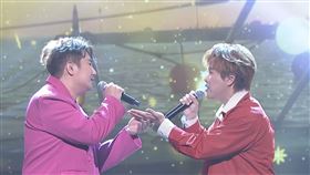 陳孟賢（右）和彭正深情對唱（圖／中視提供）