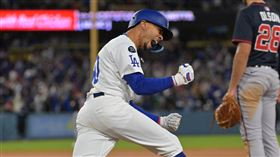▲貝茲（Mookie Betts）炸裂逆轉2分砲。（圖／路透社／達志影像）
