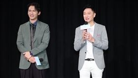 謝祖武(左)、温昇豪擔任《戀愛，重修中》觀察員。（圖／記者鄭孟晃攝影）