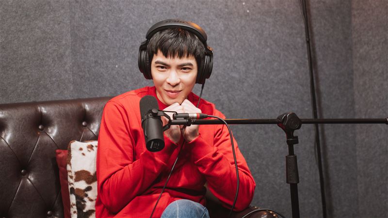 稟告父母要娶大14歲妻！蕭敬騰激動哭了