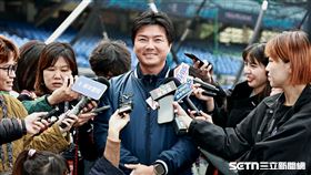 ▲富邦悍將富領隊兼農場主管林威助接受媒體聯訪。（圖／記者劉彥池攝影）