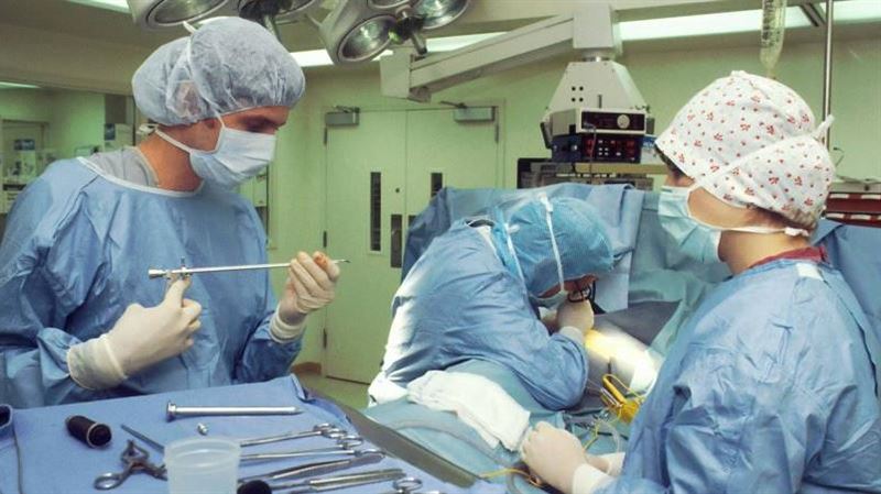 排便正常！30歲女冒「2症狀」 竟大腸癌了