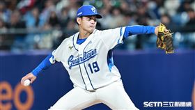 ▲中職36年新莊棒球場開幕戰，富邦悍將先發投手張奕。（圖／記者劉彥池攝影）