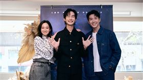 韓寧、黃河、吳岳擎出席《星空下的黑潮島嶼》媒體茶敘。（圖／客台提供）