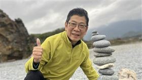 「愛國愛黨」學者挺罷免！嘆國民黨由藍轉紅：現在反共，必先反藍