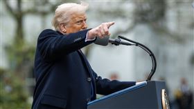 美國總統川普宣布將以國家為基礎課徵對等關稅，其他國家對美國徵多少稅，美國將回敬約一半的「折扣」關稅。（圖／翻攝自The White House）