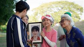 ▲泰國喜劇《冥婚鬧泰大》翻拍自台灣票房電影《關於我和鬼變成家人的那件事》。（圖／金盞花大影業提供）