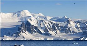 赫德島和麥克唐納群島意外捲入了川普的貿易戰。（圖／翻攝自YouTube／World Wonders）