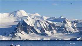 赫德島和麥克唐納群島意外捲入了川普的貿易戰。（圖／翻攝自YouTube／World Wonders）